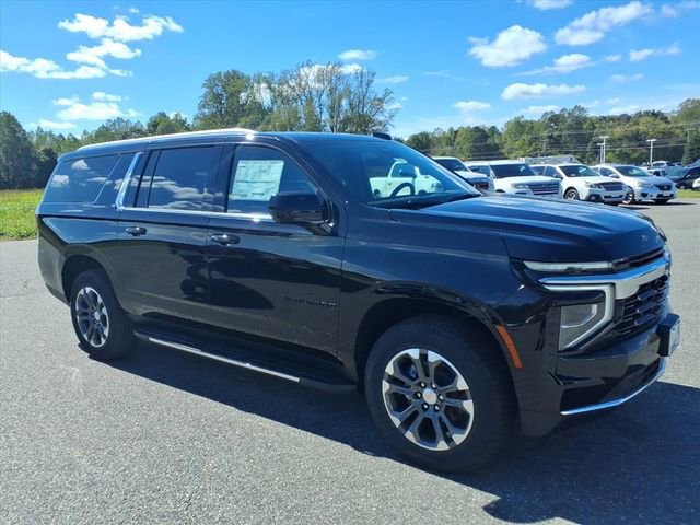 New 2026 Chevrolet Suburban LS w/ LPO, Dark Essentials Package image 7