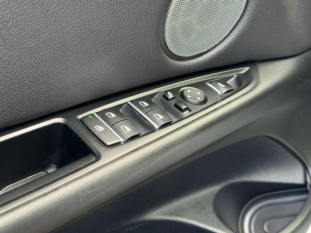 Used 2018 BMW X6 sDrive35i w/ M Sport Package RWD image 18