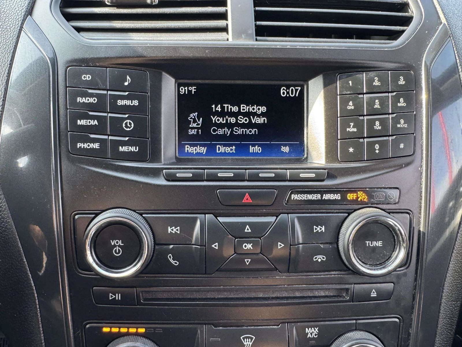 Used 2017 Ford Explorer XLT FWD image 23