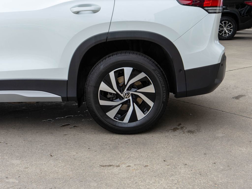 Used 2025 Volkswagen Tiguan S image 25