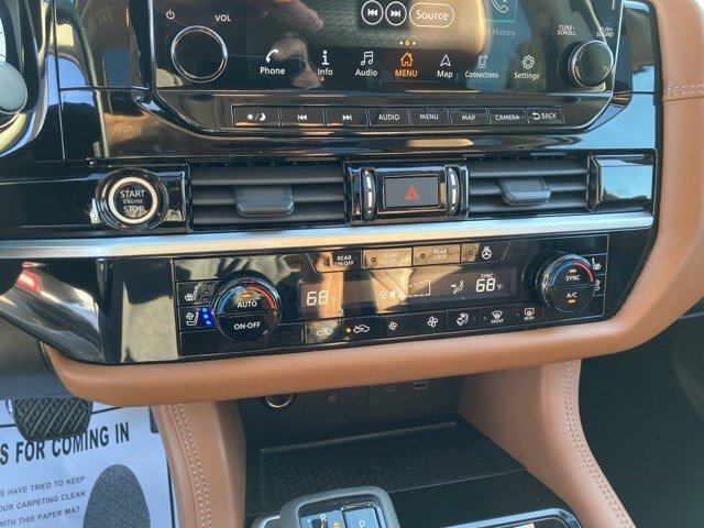 Used 2024 Nissan Pathfinder Platinum w/ Cargo Package image 21