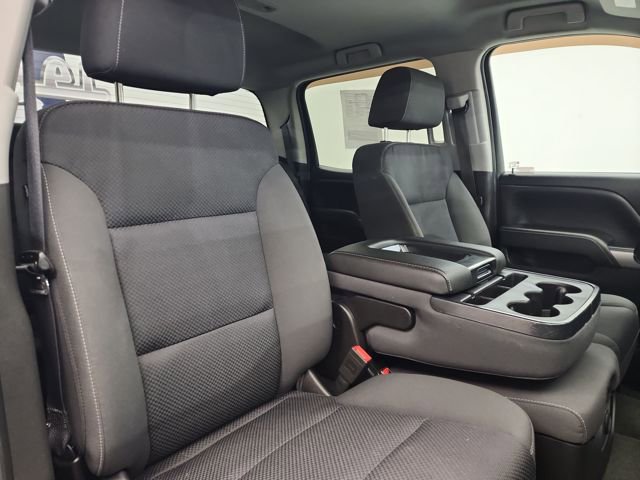 Used 2018 Chevrolet Silverado 1500 LT w/ All Star Edition image 32