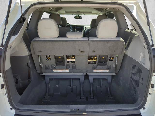 Used 2015 Toyota Sienna XLE w/ XLE Navigation Package FWD image 6