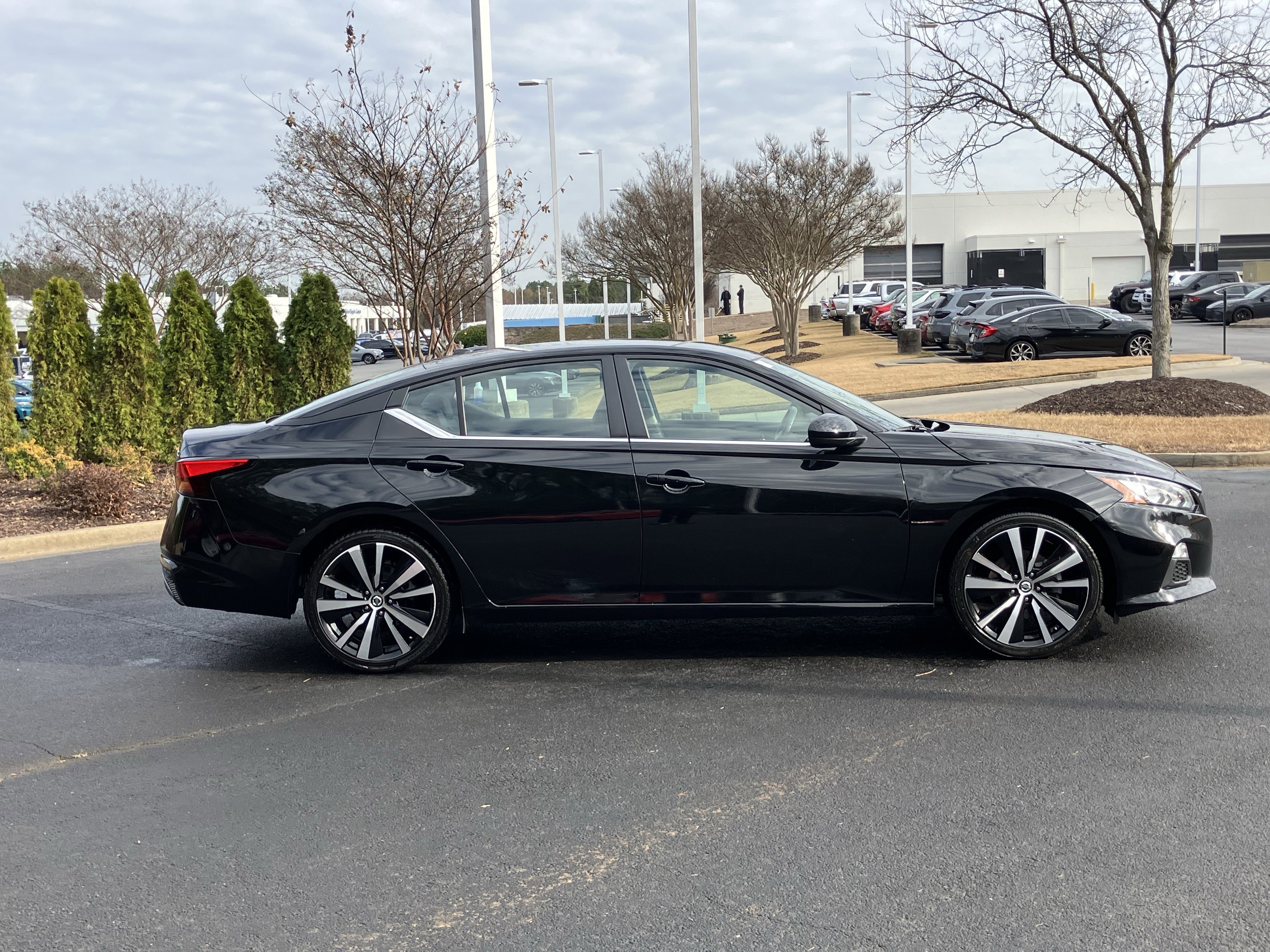 Used 2022 Nissan Altima 2.5 SR image 11