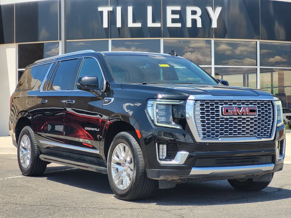 Used 2024 GMC Yukon XL Denali AWD/4WD image 2