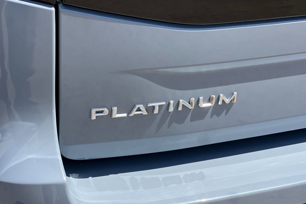 Used 2025 Ford Expedition Platinum image 36
