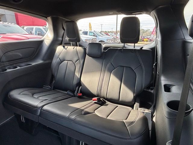 New 2026 Chrysler Voyager LX image 15