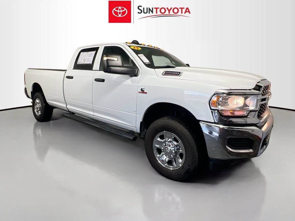 Used 2024 RAM 2500 Tradesman w/ Chrome Appearance Group AWD/4WD image 1