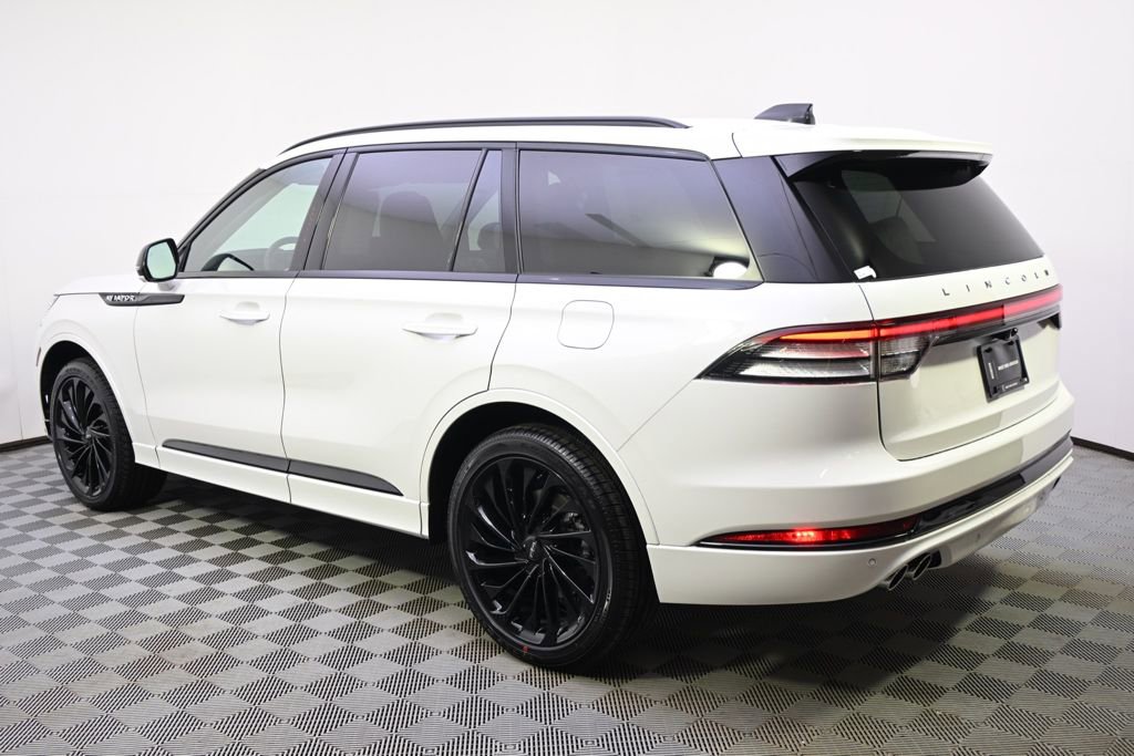 New 2026 Lincoln Aviator Reserve image 3