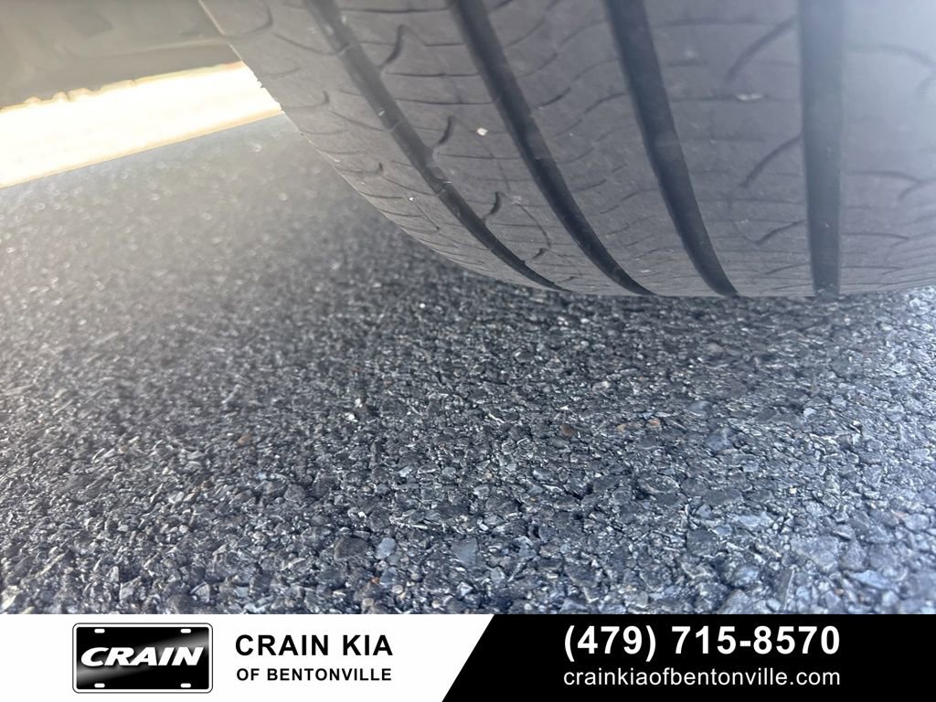 Used 2013 Toyota Camry SE w/ Leather Pkg FWD image 41