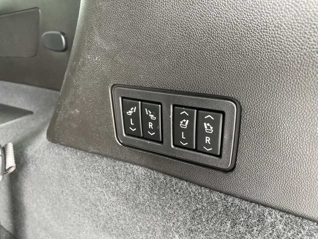 Used 2022 Cadillac XT6 Sport w/ Platinum Package AWD/4WD image 31
