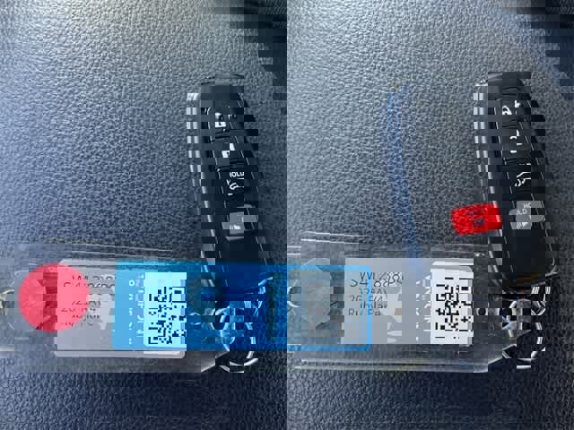 Used 2025 Toyota RAV4 XLE image 28