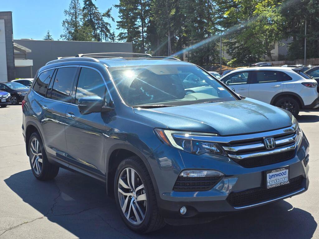 Used 2018 Honda Pilot Touring image 9