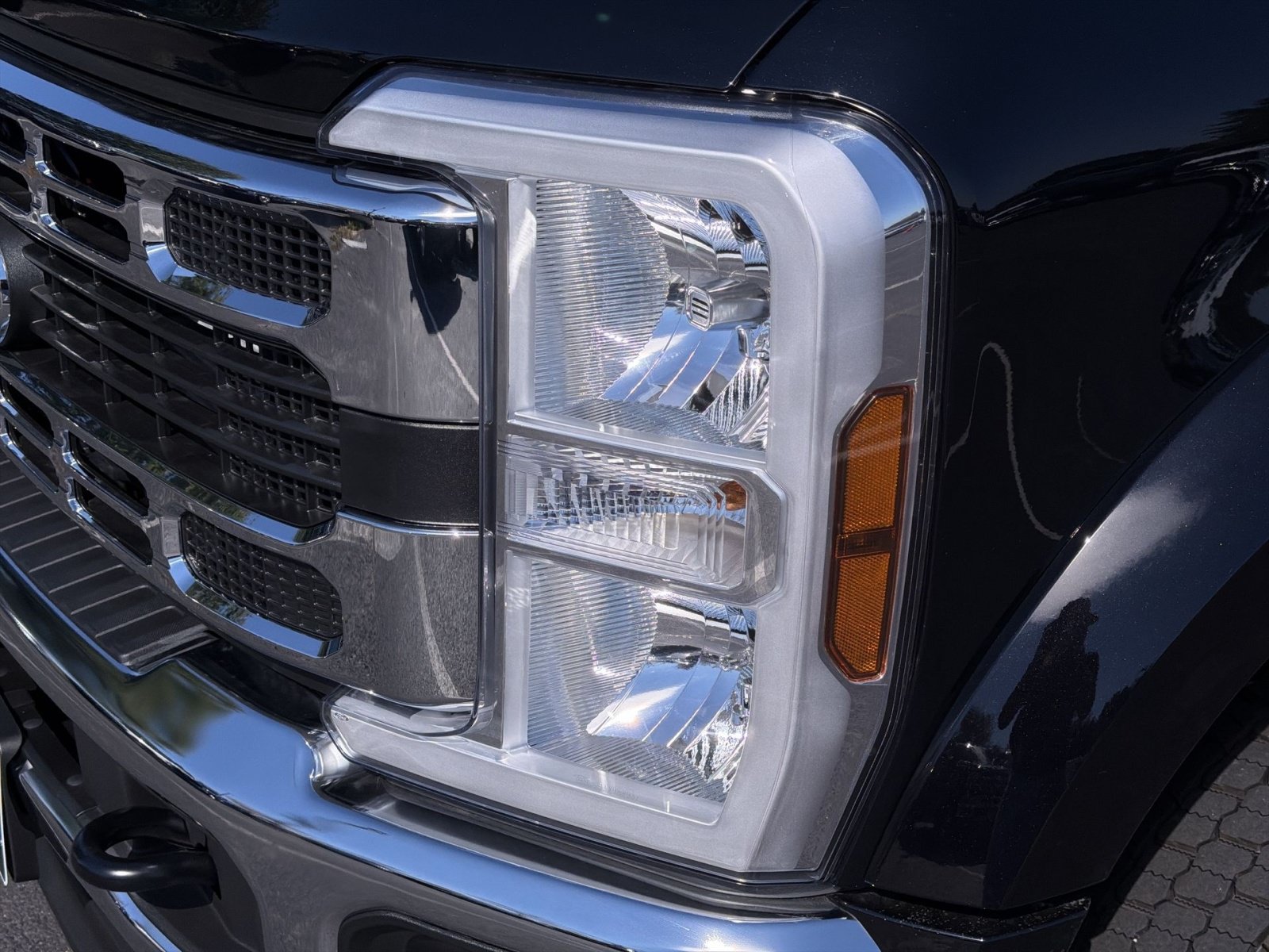 New 2027 Ford F450 XLT w/ 360-Degree Camera Package AWD/4WD image 13