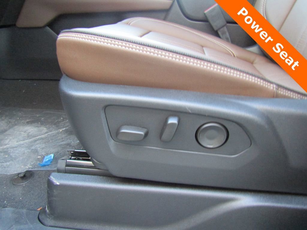 New 2026 Chevrolet Suburban High Country image 8