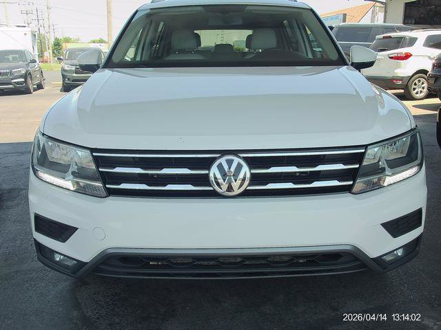 Used 2018 Volkswagen Tiguan SE AWD/4WD image 2