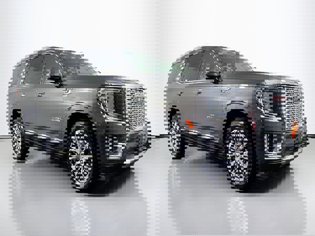 Used 2021 GMC Yukon Denali w/ Denali Premium Package image 4