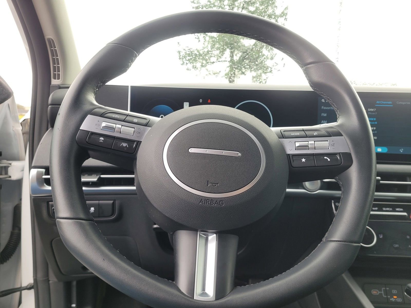 Certified 2025 Hyundai Tucson SEL image 32