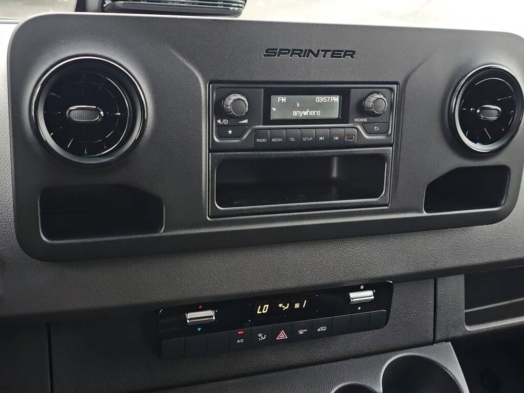 New 2025 Mercedes-Benz Sprinter 2500 image 27