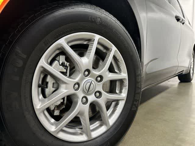 Used 2025 Chrysler Pacifica Select image 28