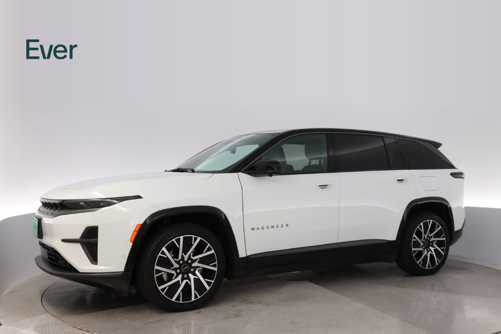 Used 2025 Jeep Wagoneer S Limited AWD/4WD image 18
