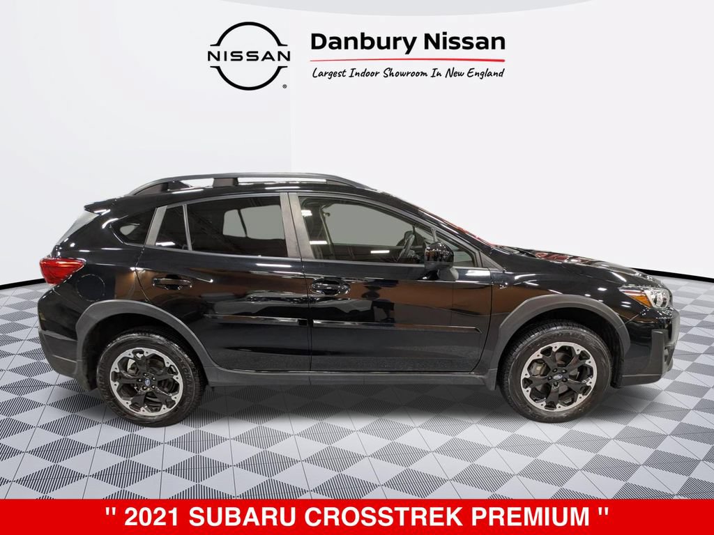 Used 2021 Subaru Crosstrek 2.0i Premium w/ Moonroof Package AWD/4WD image 2