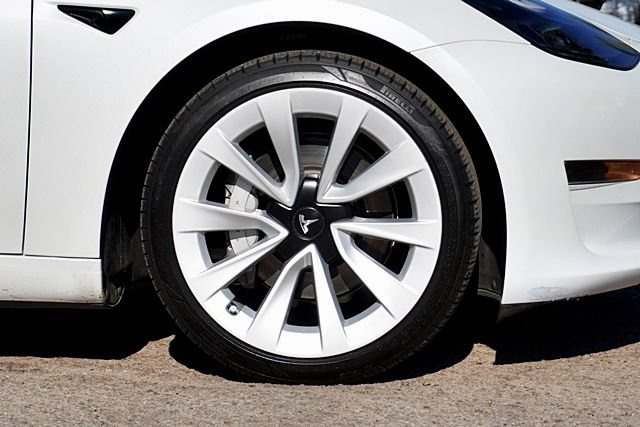 Used 2023 Tesla Model 3 Standard Range RWD image 8