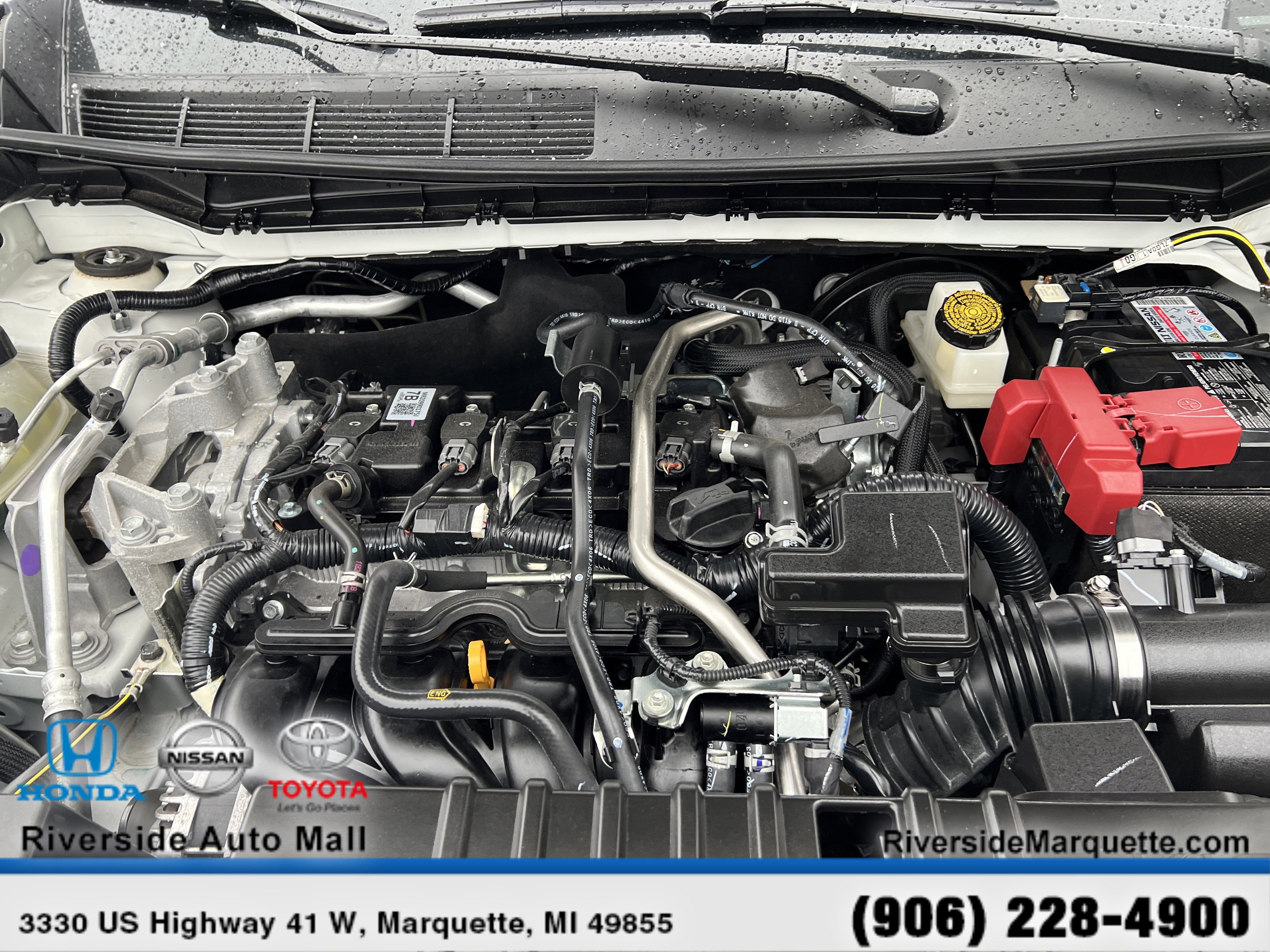 Used 2025 Nissan Kicks SR AWD/4WD image 11