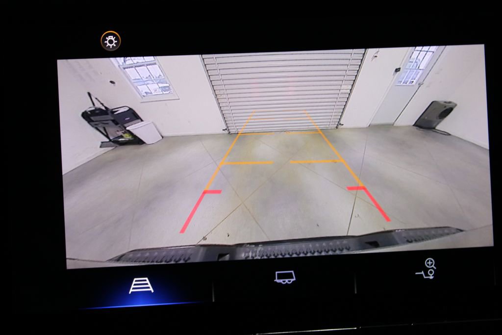 Used 2024 Chevrolet Colorado W/T image 33