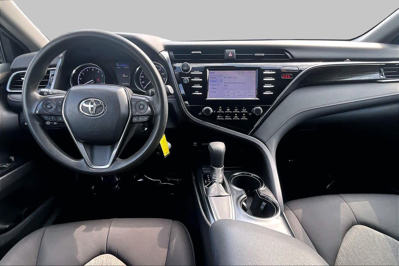 Used 2019 Toyota Camry LE FWD image 15
