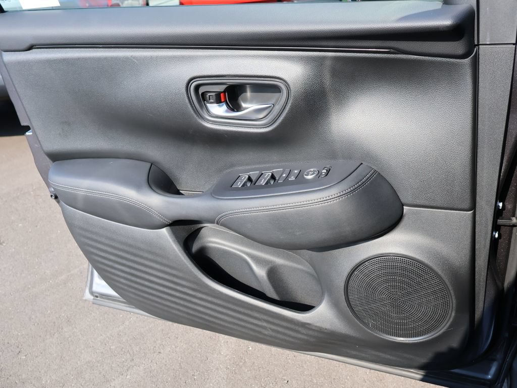 Certified 2024 Honda HR-V EX-L image 28