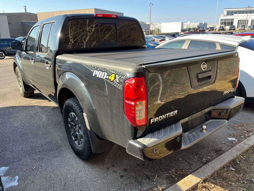 Used 2019 Nissan Frontier PRO-4X image 3