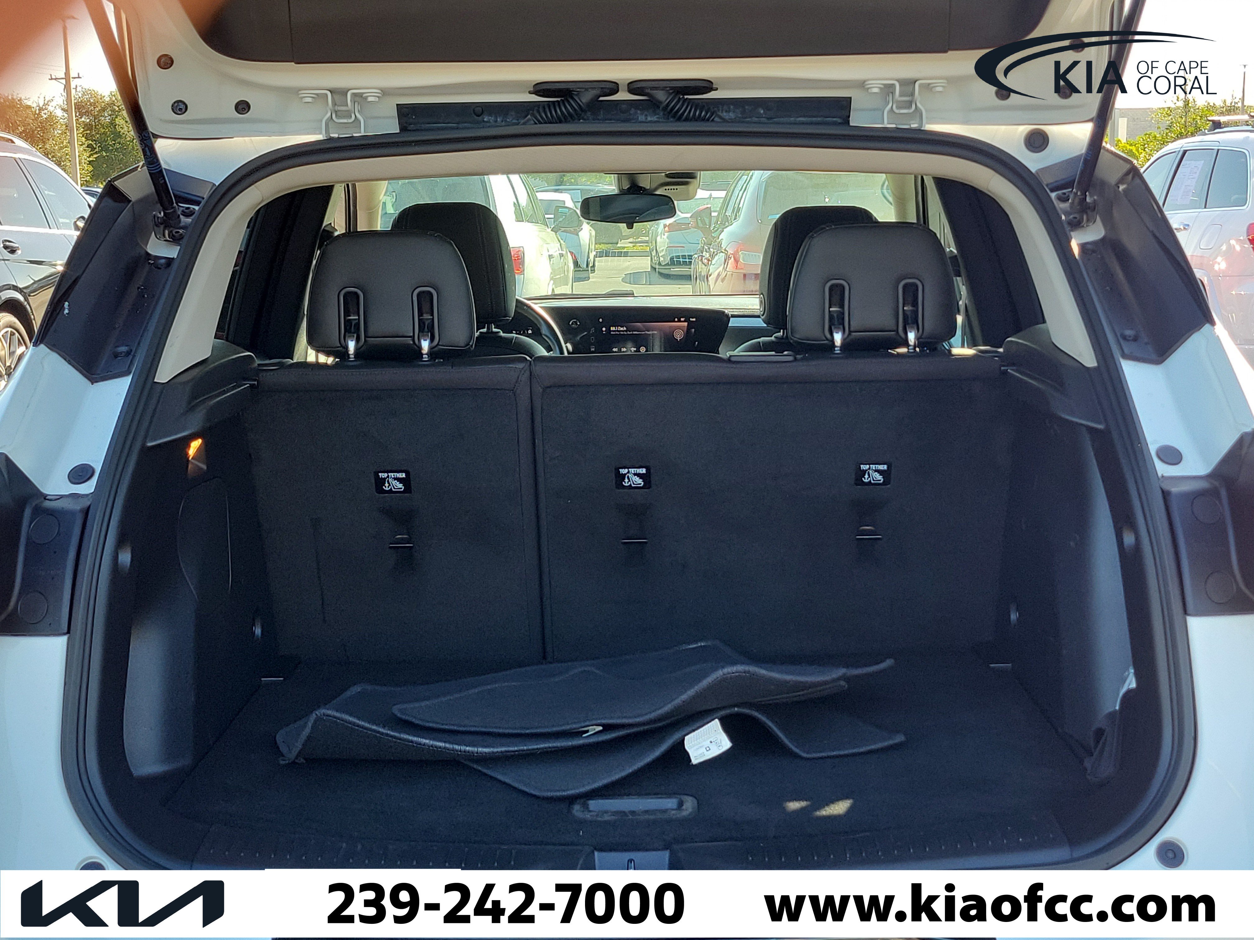 Used 2024 Buick Encore GX Sport Touring AWD/4WD image 11