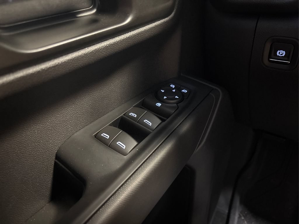 Used 2025 Chevrolet Silverado 1500 Custom AWD/4WD image 33