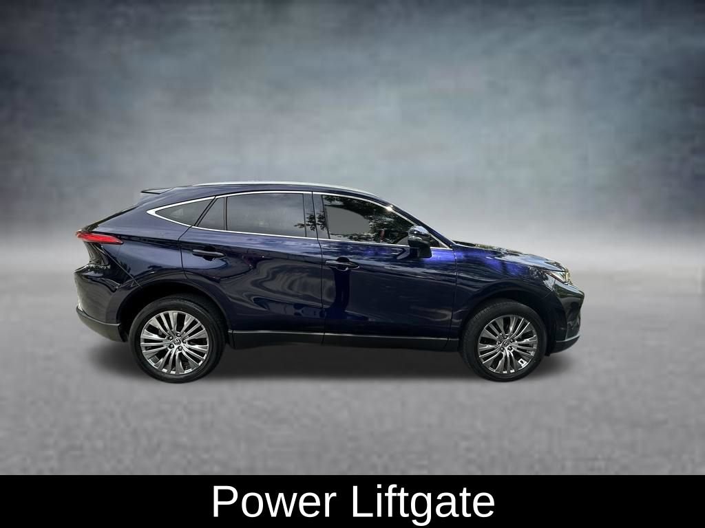 Used 2023 Toyota Venza XLE AWD/4WD image 8