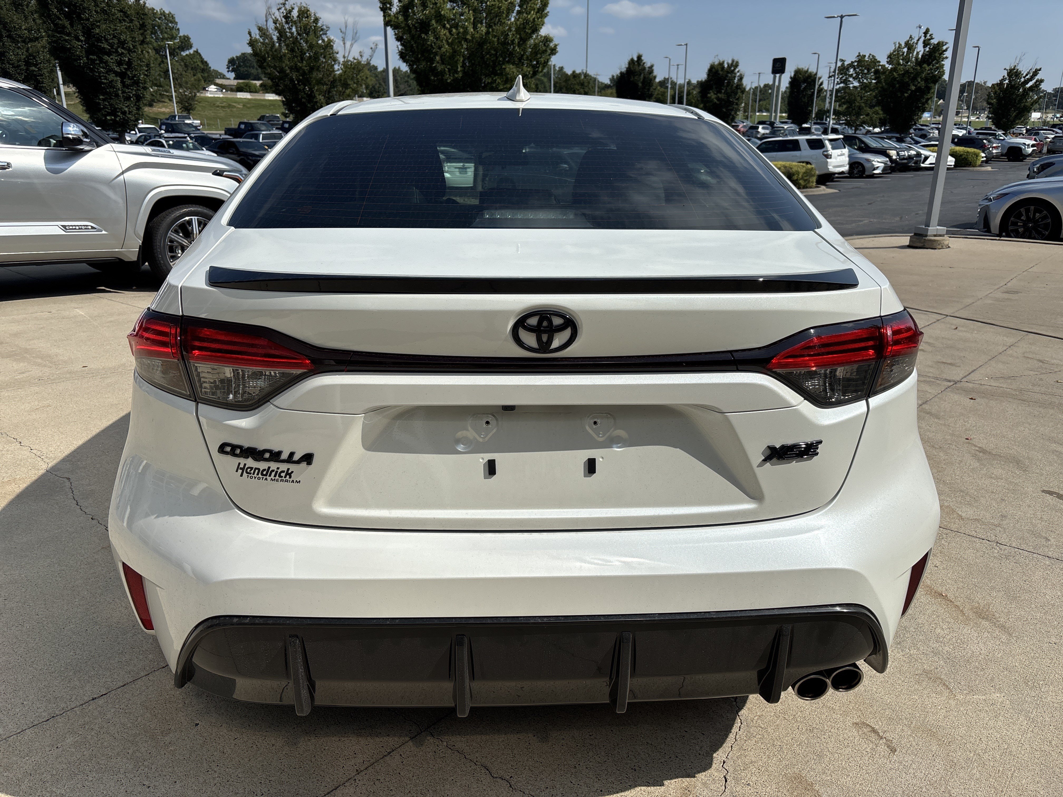 Used 2025 Toyota Corolla XSE FWD image 8
