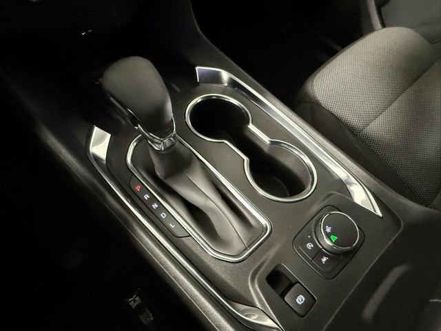 Used 2023 Chevrolet Traverse LT FWD image 24