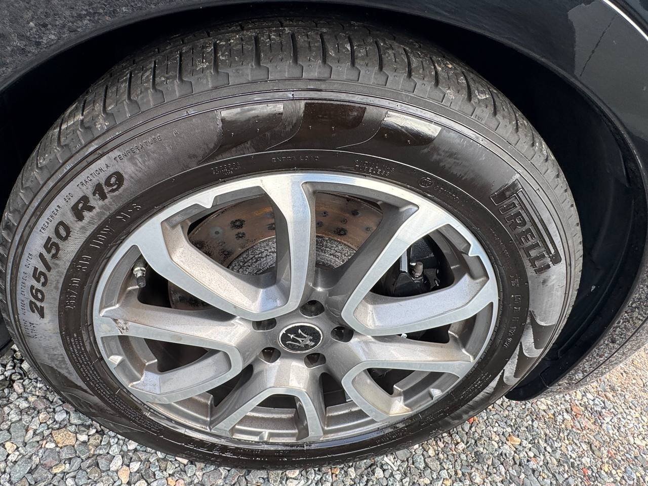 Used 2020 Maserati Levante S AWD/4WD image 26