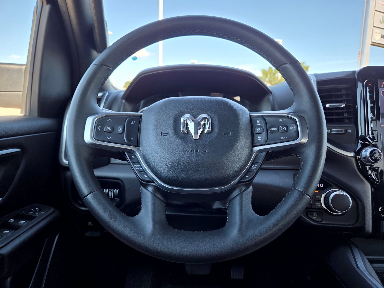 Used 2025 RAM 1500 Big Horn AWD/4WD image 47