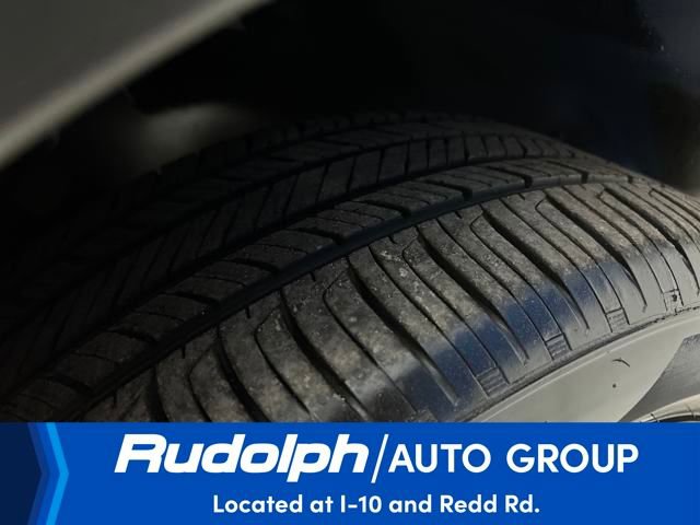 Used 2023 Chevrolet TrailBlazer RS w/ Convenience Package image 26