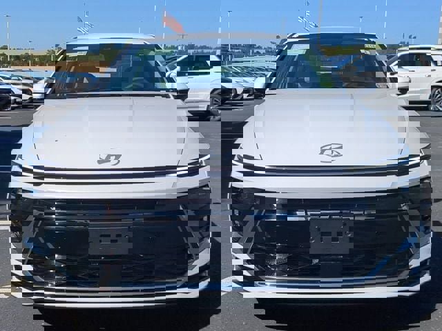 Certified 2025 Hyundai Sonata SEL image 8