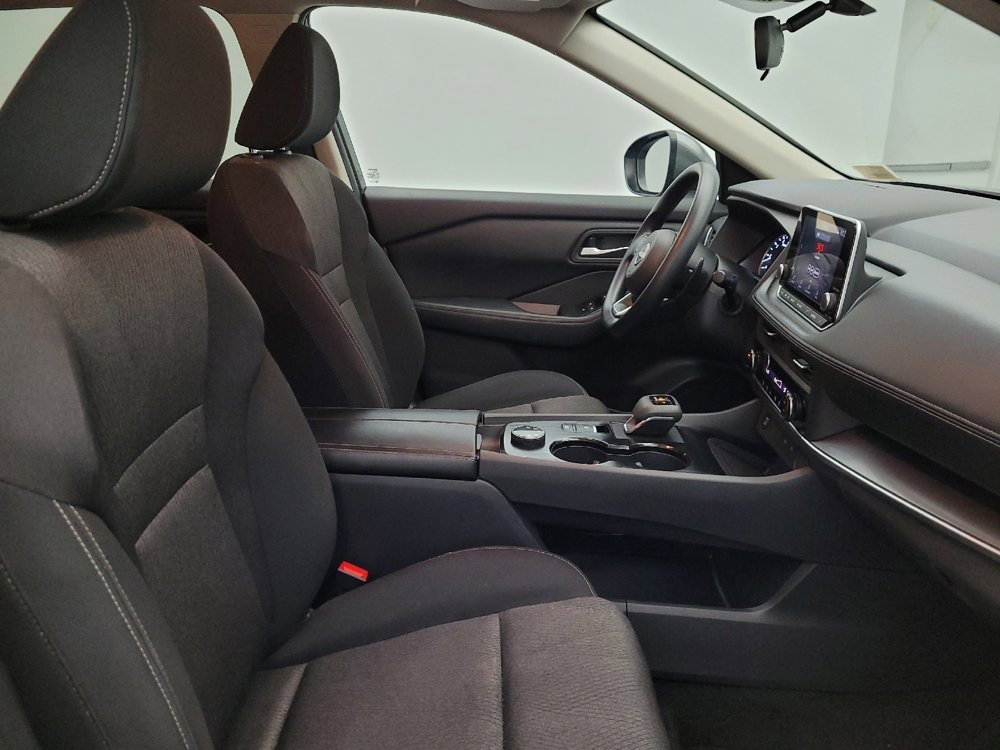 Used 2024 Nissan Rogue SV image 21