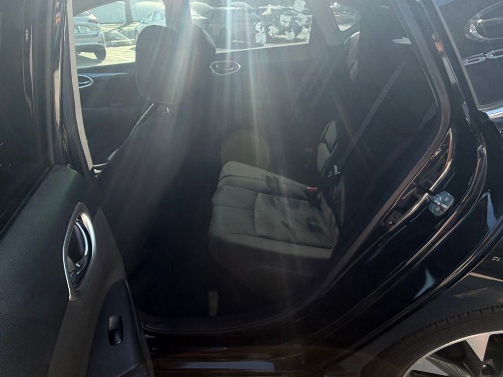 Used 2019 Nissan Sentra SR image 11