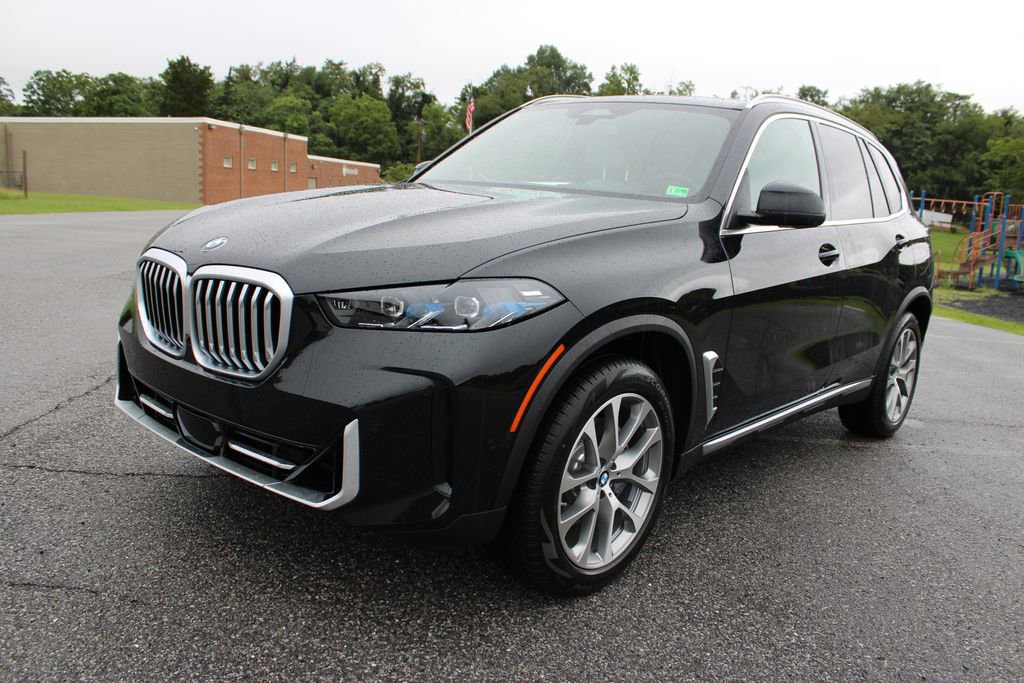 New 2026 BMW X5 xDrive40i w/ Climate Comfort Package image 4