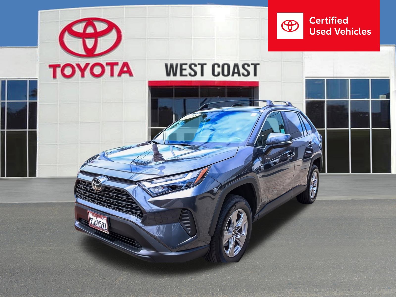 Used 2025 Toyota RAV4 XLE w/ Convenience Package AWD/4WD image 1