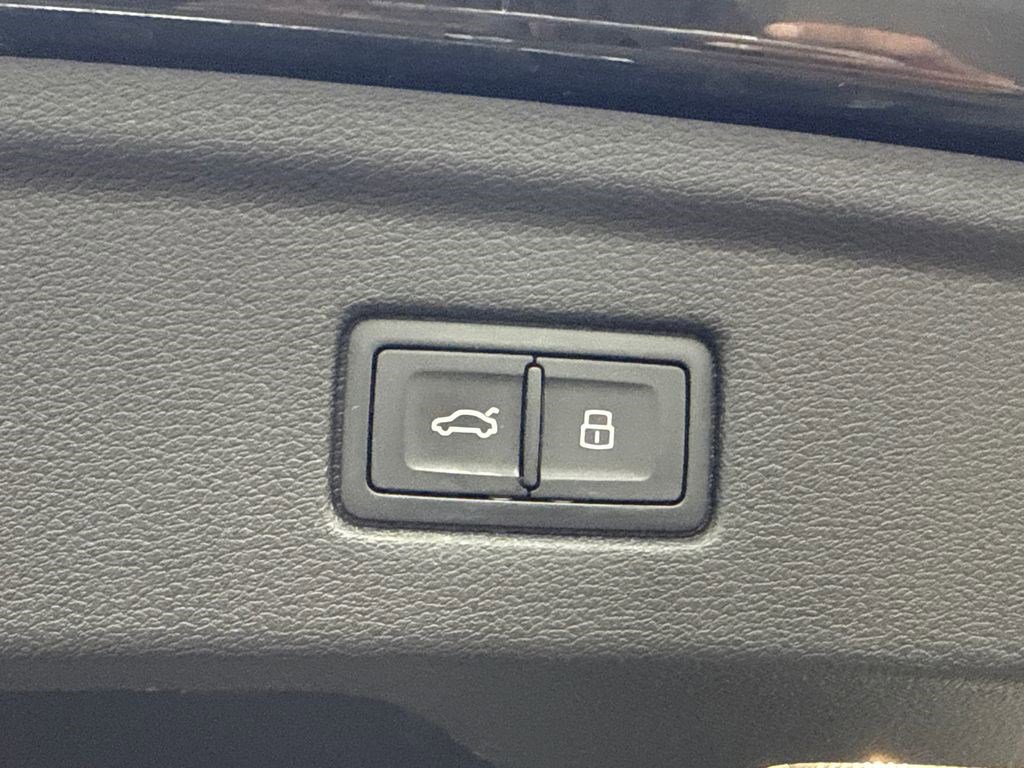 Used 2018 Audi A5 2.0T Premium Plus w/ Premium Plus image 17