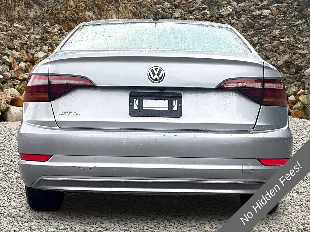 Used 2019 Volkswagen Jetta SE w/ Cold Weather Package FWD image 3