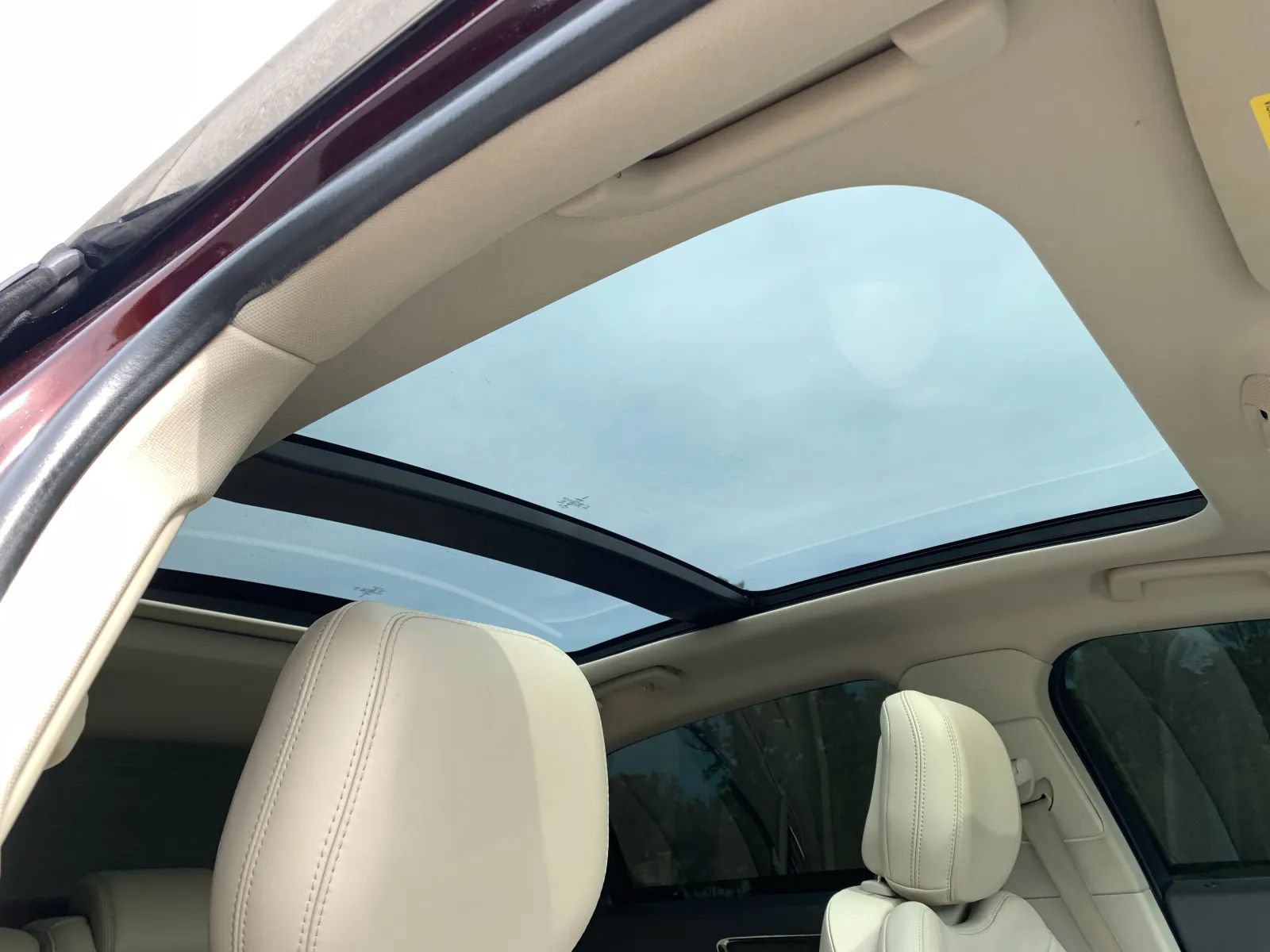 Used 2020 Lincoln Continental w/ Premium Package FWD image 12