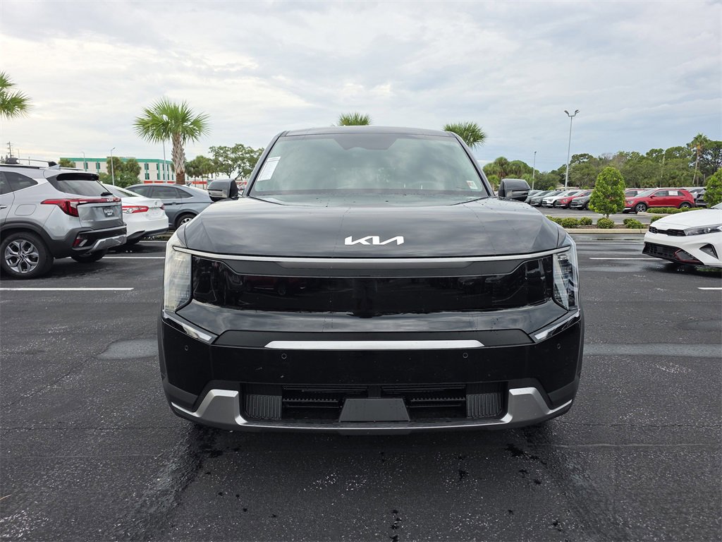 New 2026 Kia EV9 Light image 3