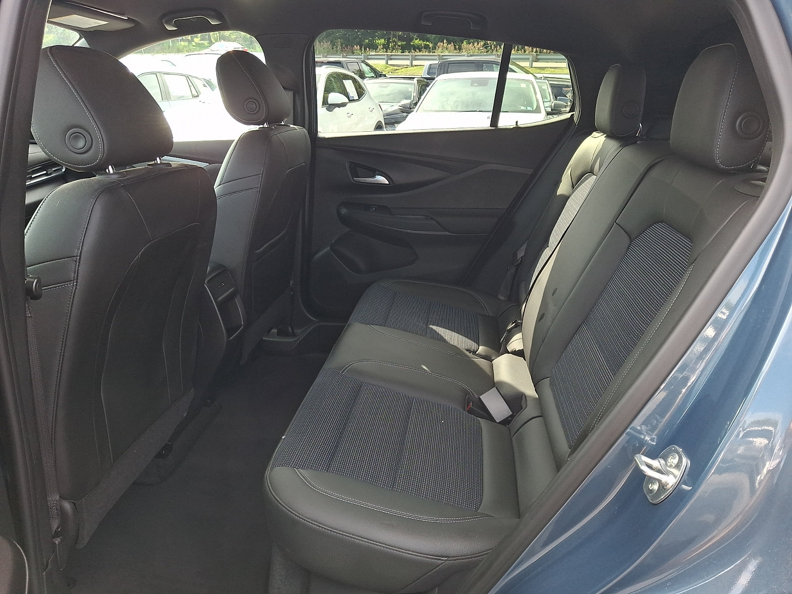 Used 2025 Buick Envista Preferred w/ Convenience I Package FWD image 10